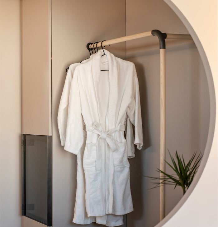 Junior Suite Superior con balcone e vista lago | Eleganza con vista