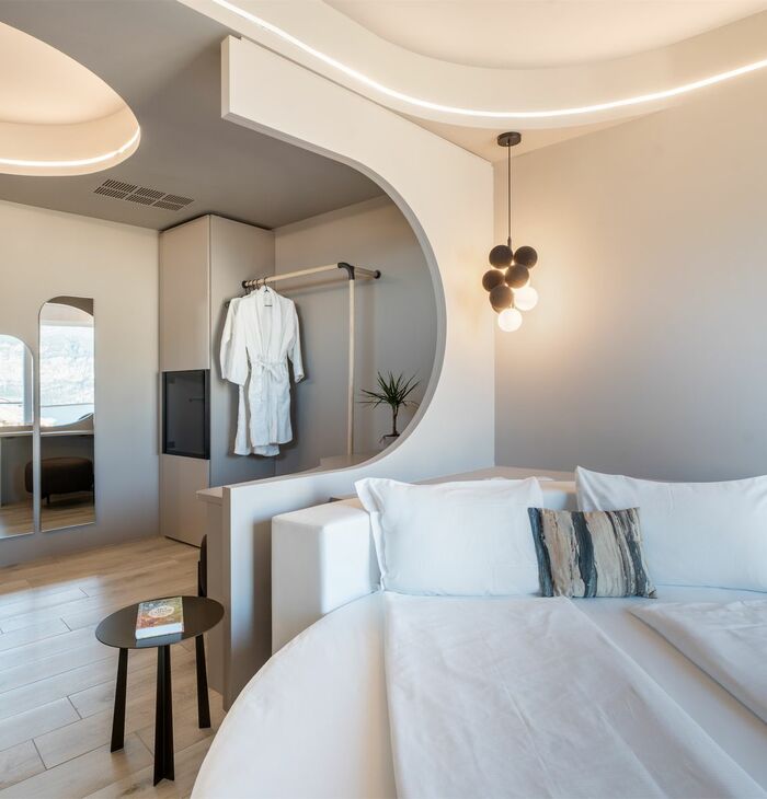 Junior Suite Superior con balcone e vista lago | Eleganza con vista
