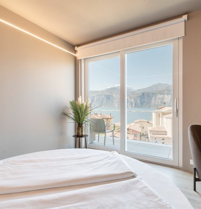Junior Suite Deluxe con balcone e vista lago | Design e atmosfera