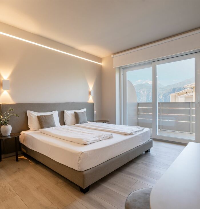 Suite con balcone | La tua suite sul lago