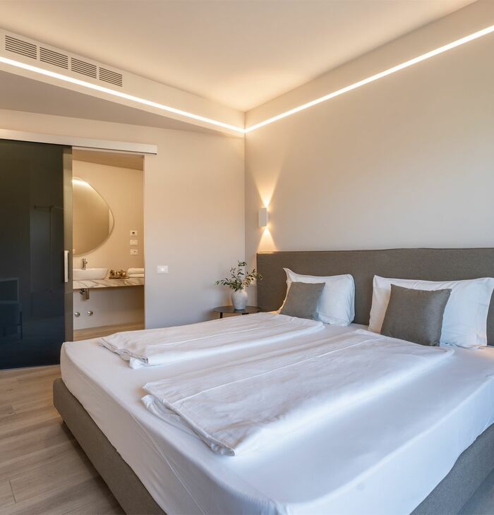 Suite con balcone | La tua suite sul lago