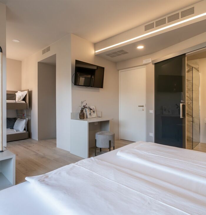 Suite con balcone | La tua suite sul lago