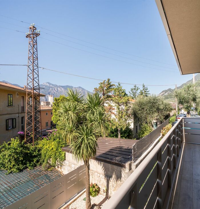 Suite con balcone | La tua suite sul lago